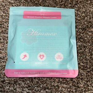 NWT silicon breast pasties/ nipple covers.